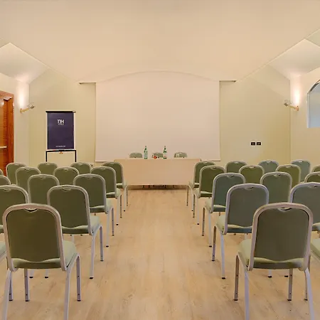 Nh Готель Бергамо