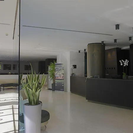 Готель Nh Бергамо